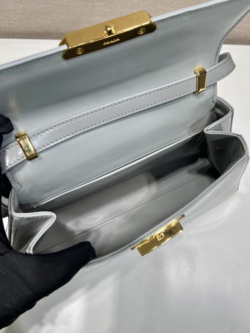 Pra*a hobo bags
